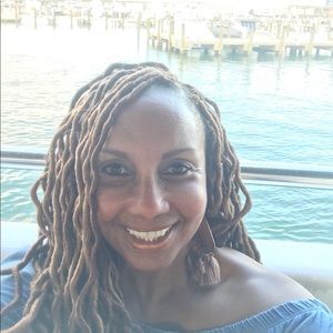 Meet your Posher, Anita